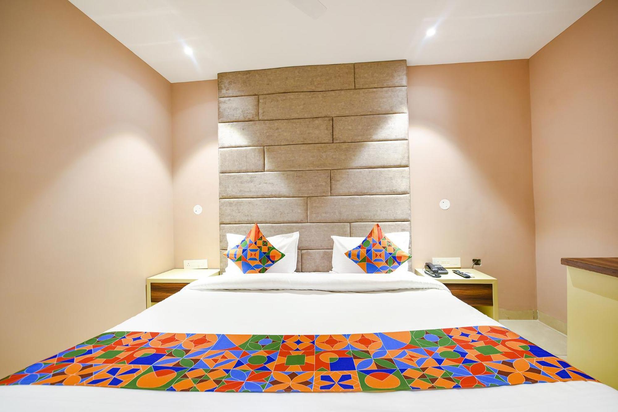 לודהיאנה Fabhotel Supreme Suites מראה חיצוני תמונה