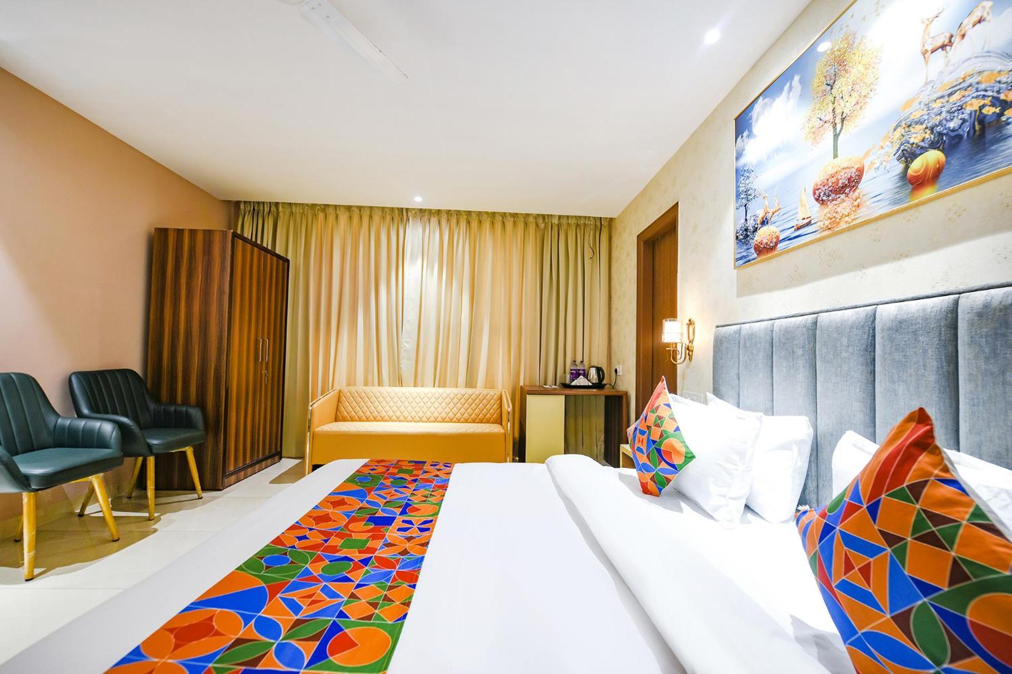 לודהיאנה Fabhotel Supreme Suites מראה חיצוני תמונה