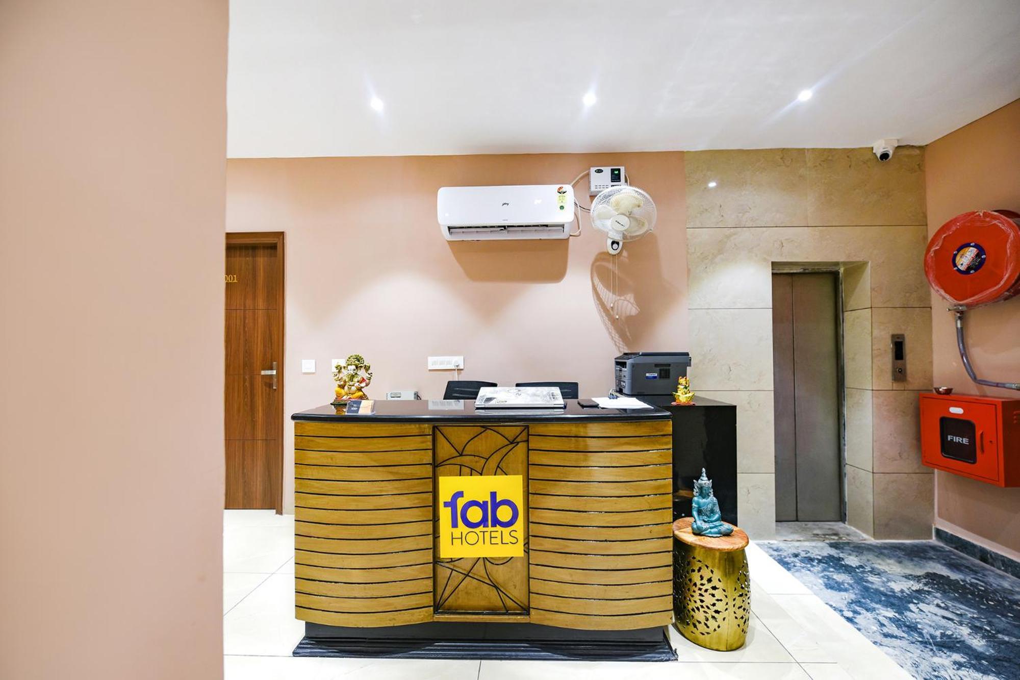 לודהיאנה Fabhotel Supreme Suites מראה חיצוני תמונה