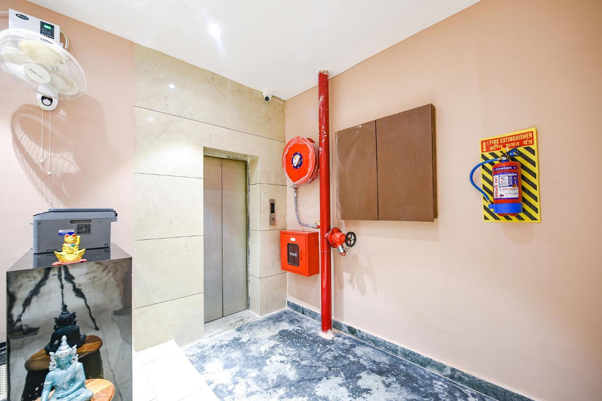 לודהיאנה Fabhotel Supreme Suites מראה חיצוני תמונה